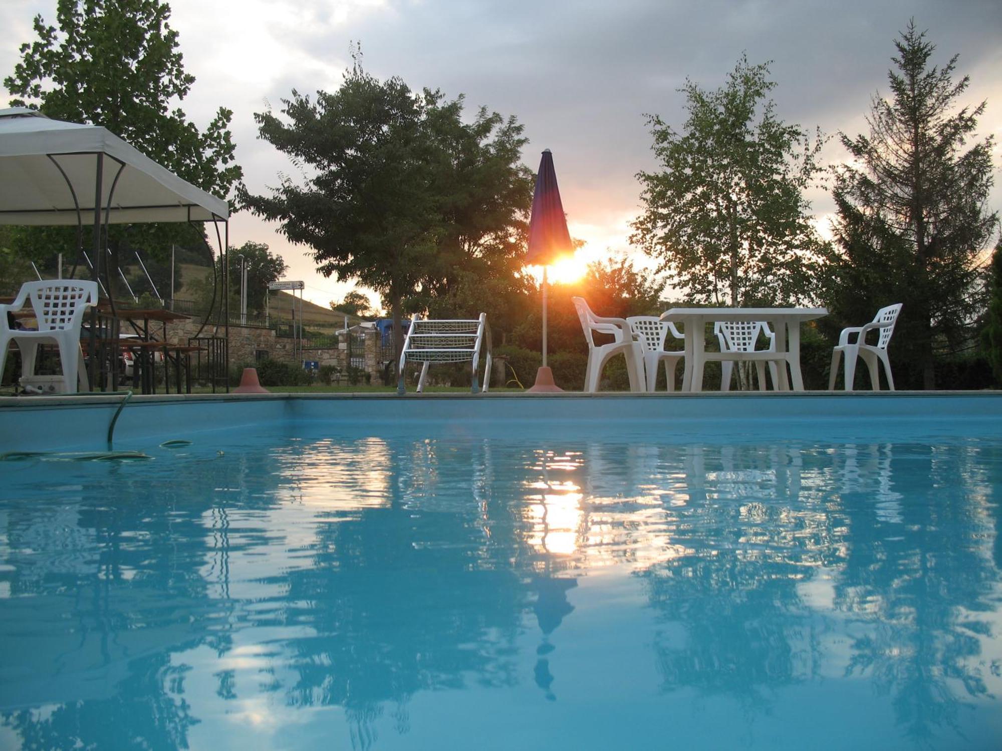 Aparthotel La Francigena Staggia Exterior foto