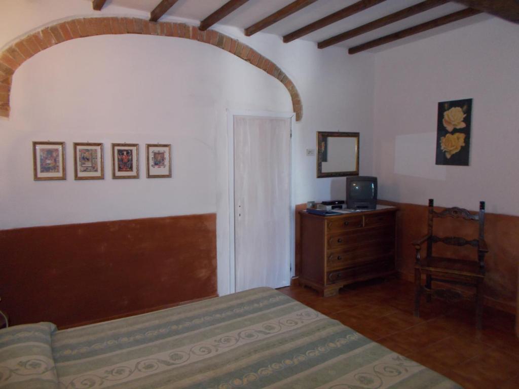 Aparthotel La Francigena Staggia Zimmer foto