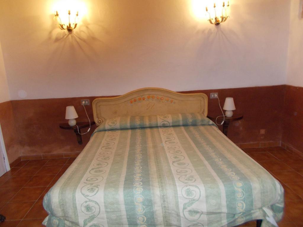 Aparthotel La Francigena Staggia Zimmer foto