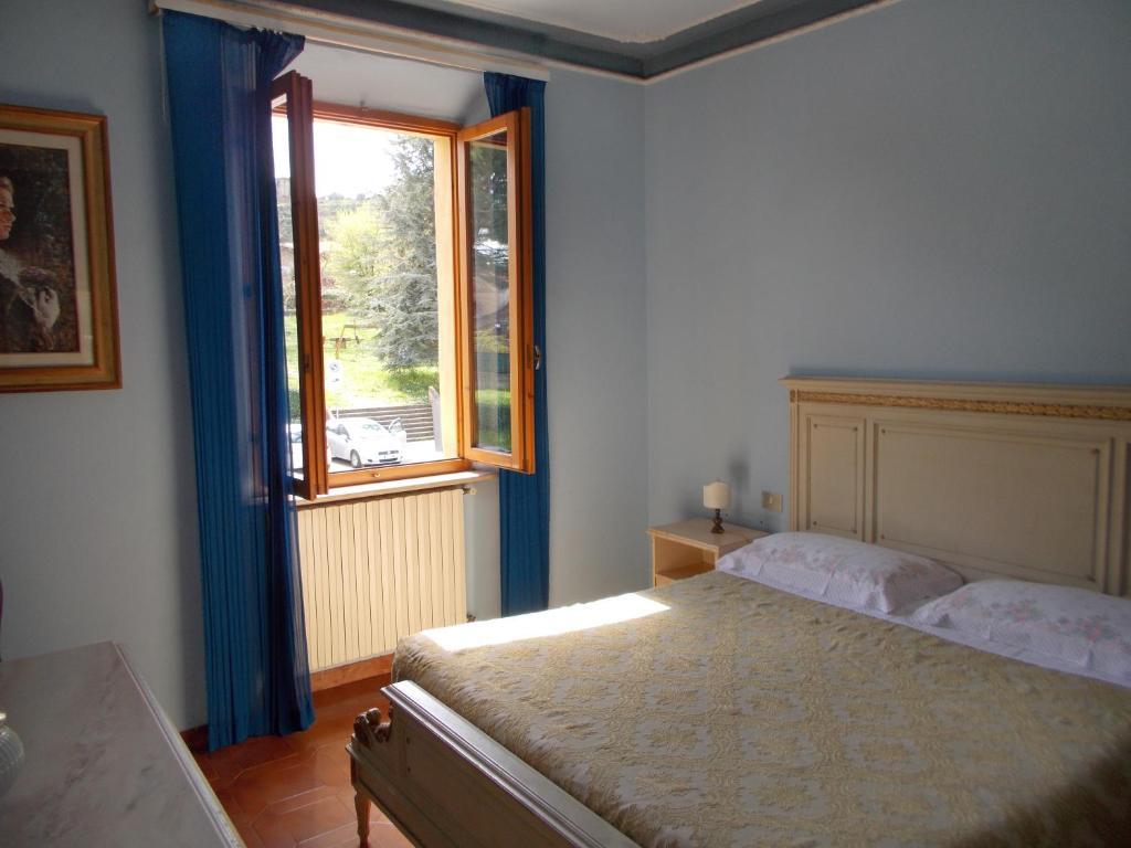 Aparthotel La Francigena Staggia Zimmer foto